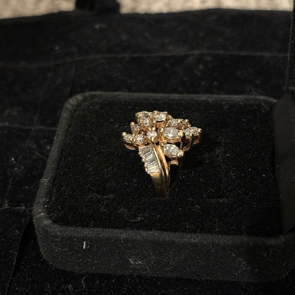 Size 5 14k yellow gold diamond cluster ring, 1.15ct total, APPRAISED - Picture 4 of 14